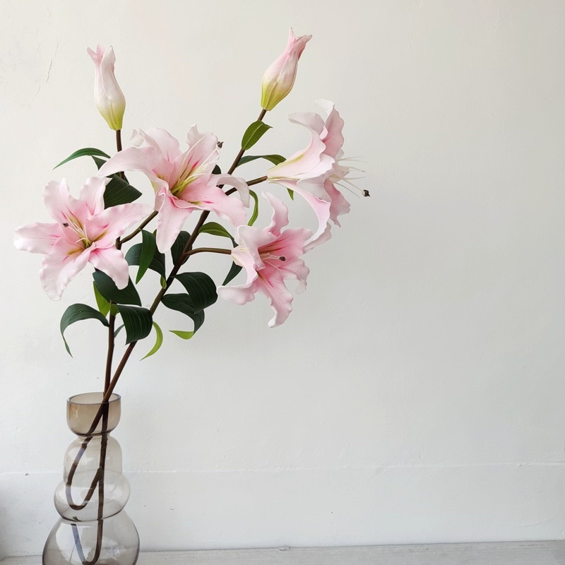 Hoa ly giả 2 bông 1 nụ trang trí nhà cửa,decor phòng, trang trí chụp ảnh