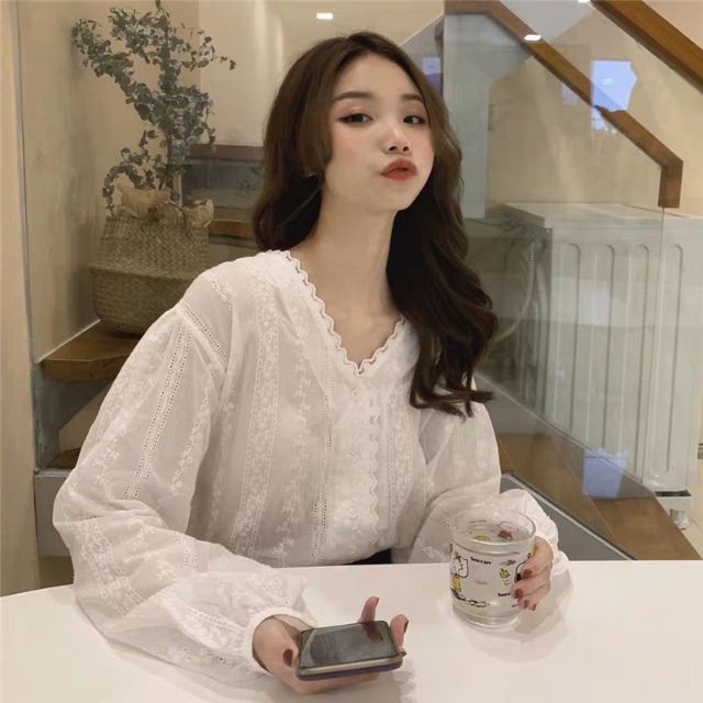 Áo sơ mi trắng ren tiểu thư kiểu ulzzang bánh bèo cổ chữ V vải xô siêu đẹp