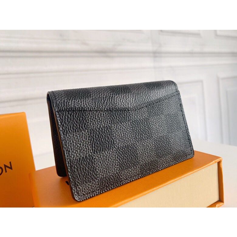 Hình ảnh vật lý Louis vuitton là chính hãng LV thẻ M63144 sẵn sàng để vận chuyển