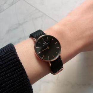 0 Đồng Hồ Nữ Daniel Welington Classic Petite Cornwall Rose Gold Dây Vải Nato DW Chính Hãng - Daniel Store 0