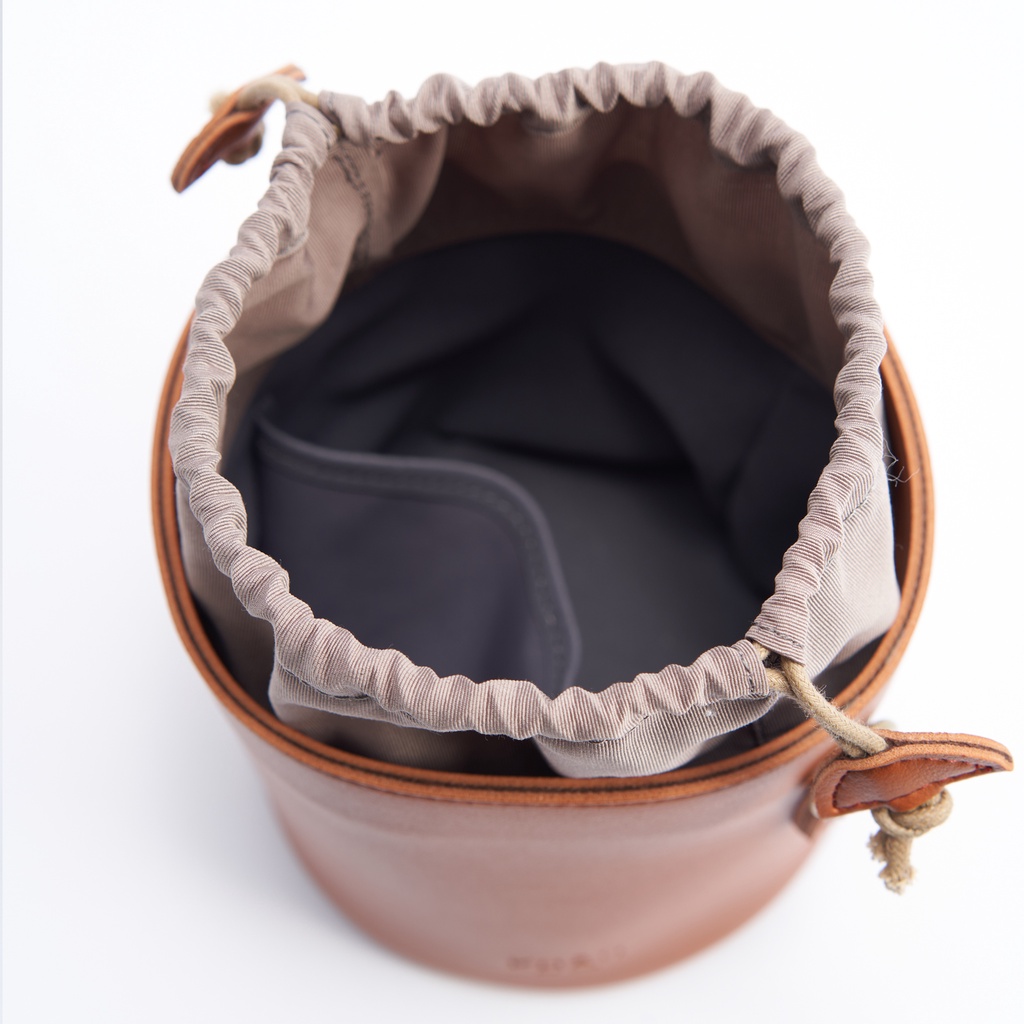 Túi da đeo chéo hình trụ KHÂU BY CQ Duffle Bucket