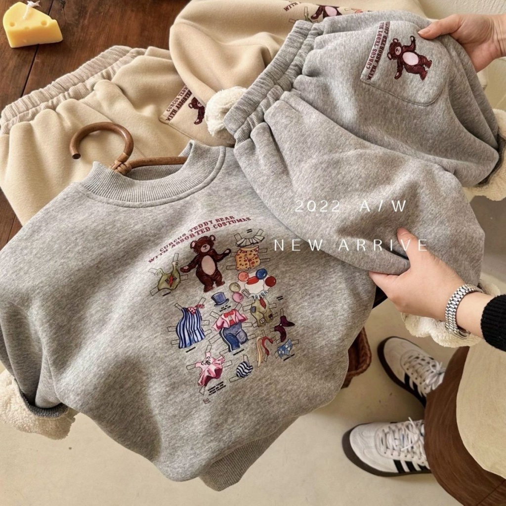 Set Đồ Thời Trang Mùa Đông 2022 Gồm Áo Sweater Có Đệm Nhung Dày Dặn In Họa Tiết Gấu Hoạt Hình Cho Bé