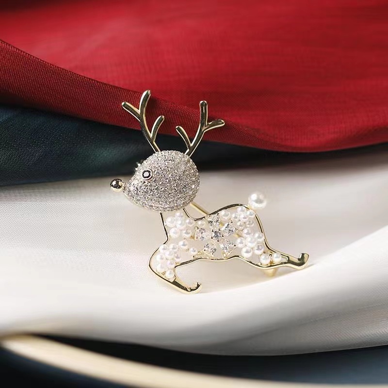 Ghim Cài Áo Hình Bông Tuyết / Tuần Lộc Đính Ngọc Trai Sang Trọng