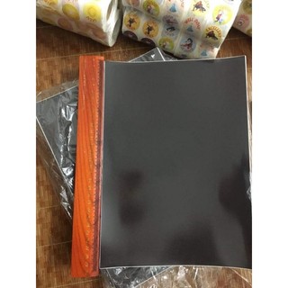 Nam châm lá dẻo A4 có sẵn decal keo dán...............