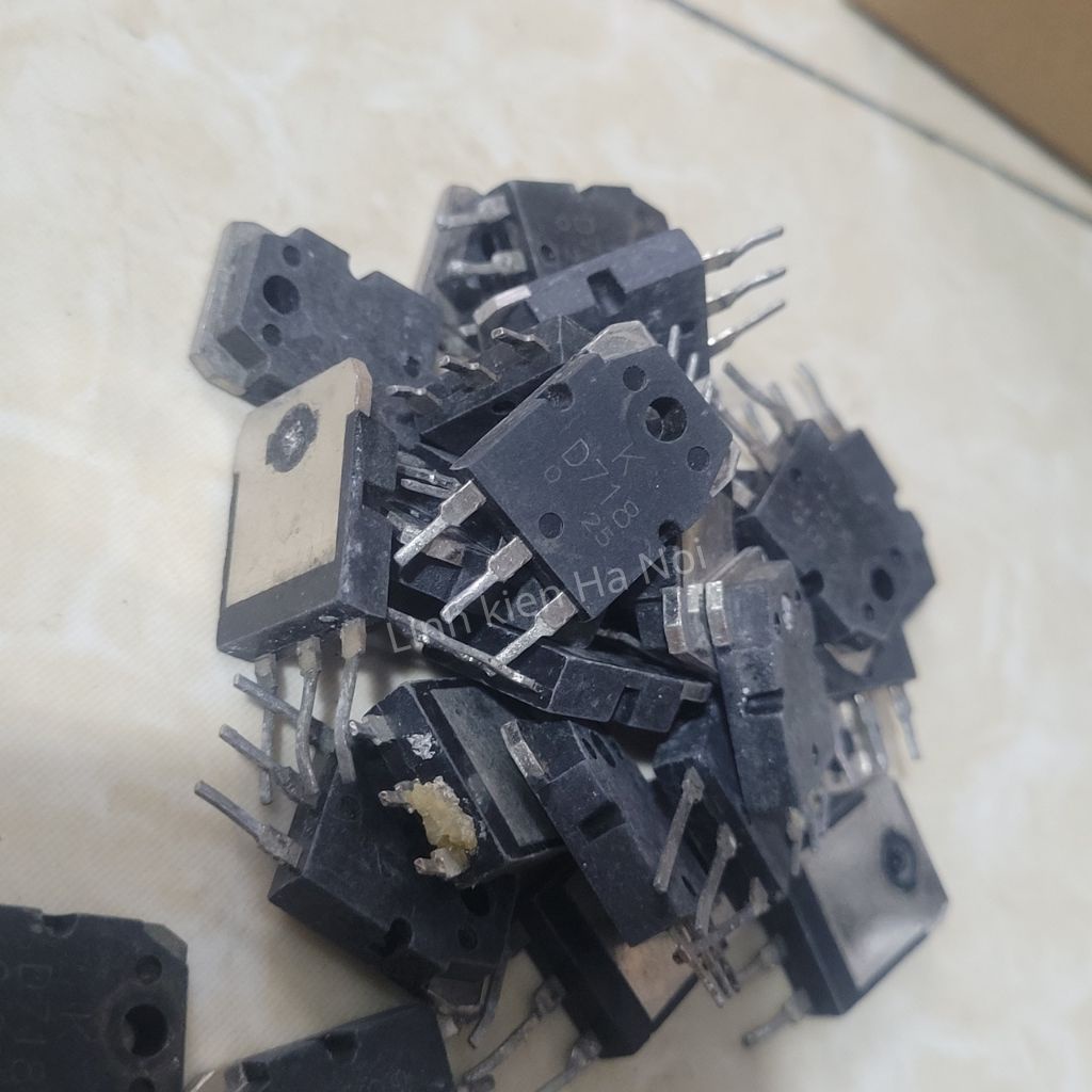 D718 và B688 transistor tháo máy hàng Trung Quốc