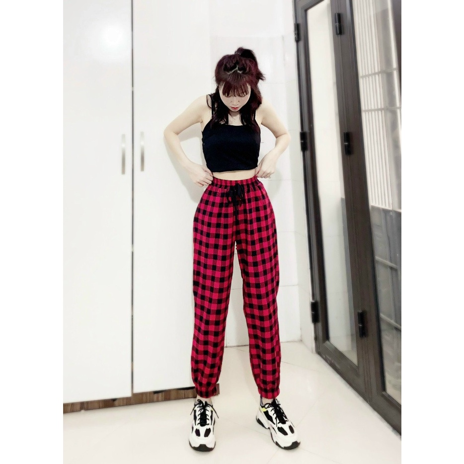 Mẫu Quần jogger kẻ, chất cotton mềm mát, mặc nhẹ tênh