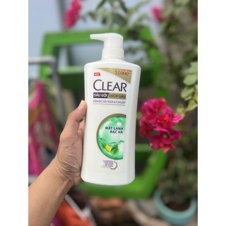 Dầu Gội Sạch Gàu Clear Mát Lạnh Bạc Hà Chai 650G