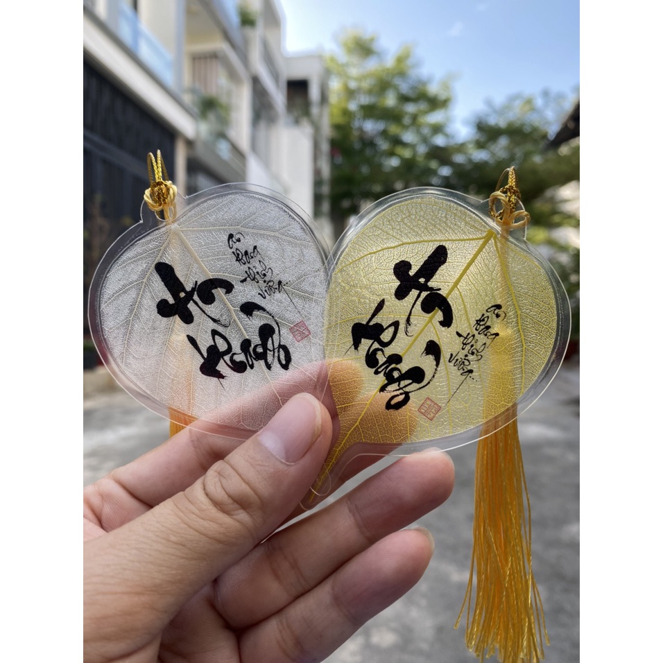 - Lá bồ đề in chữ Thư Pháp - Món quà mang đến May Mắn, Bình an - Kích cỡ 6x9cm