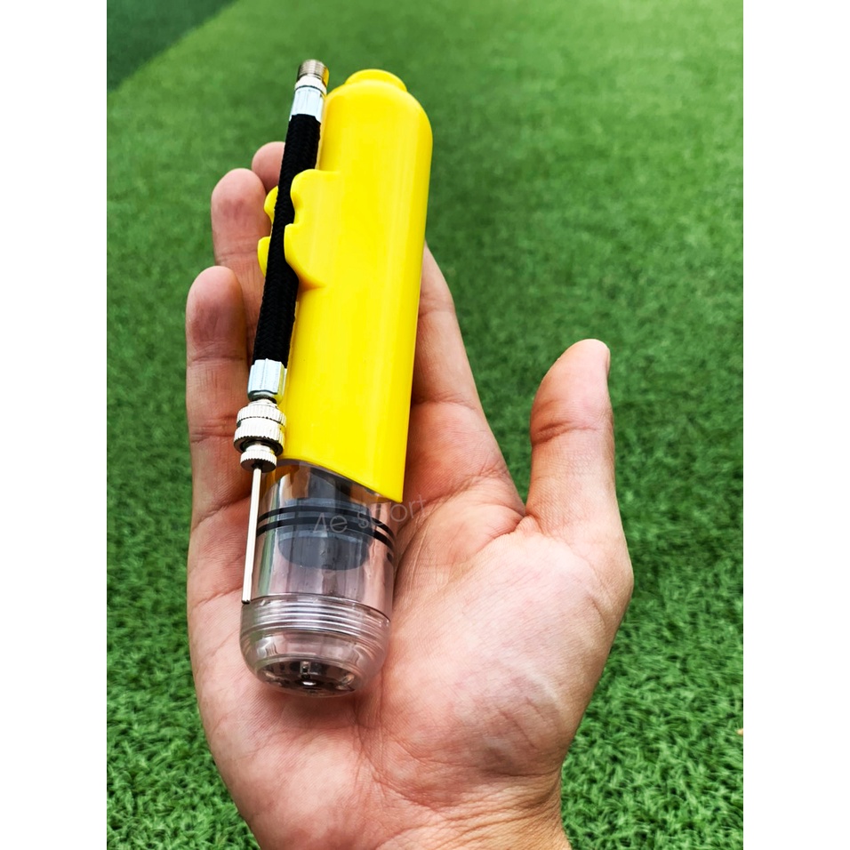 Đồ bơm banh da cầm tay mini V2, kèm vòi nối dài và bộ kim bơm sử dụng trong bóng đá, bóng rỗ, bóng chuyền, bơm bong bóng