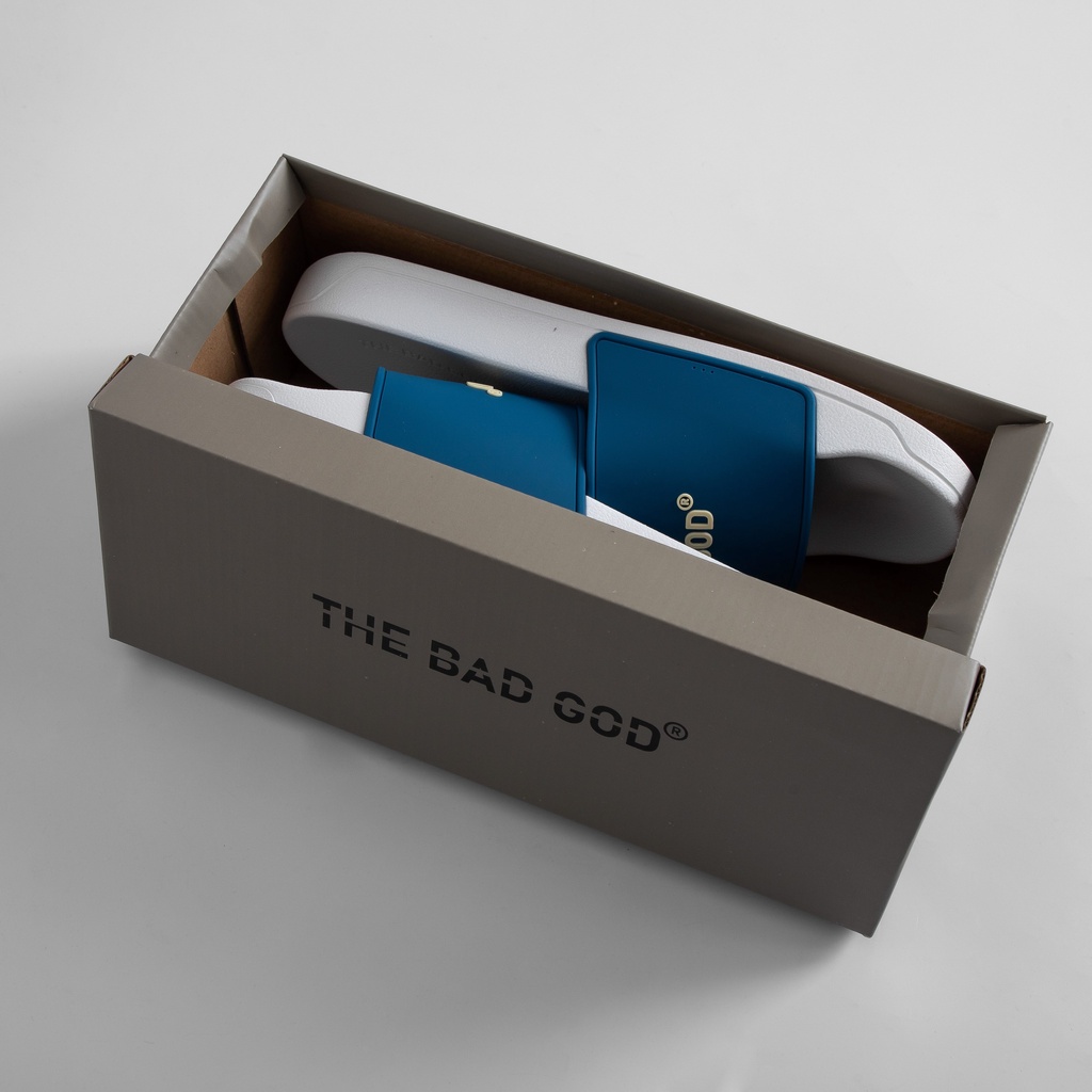 Dép quai ngang slipper The Bad God trắng quai xanh fullbox X06 White Blue