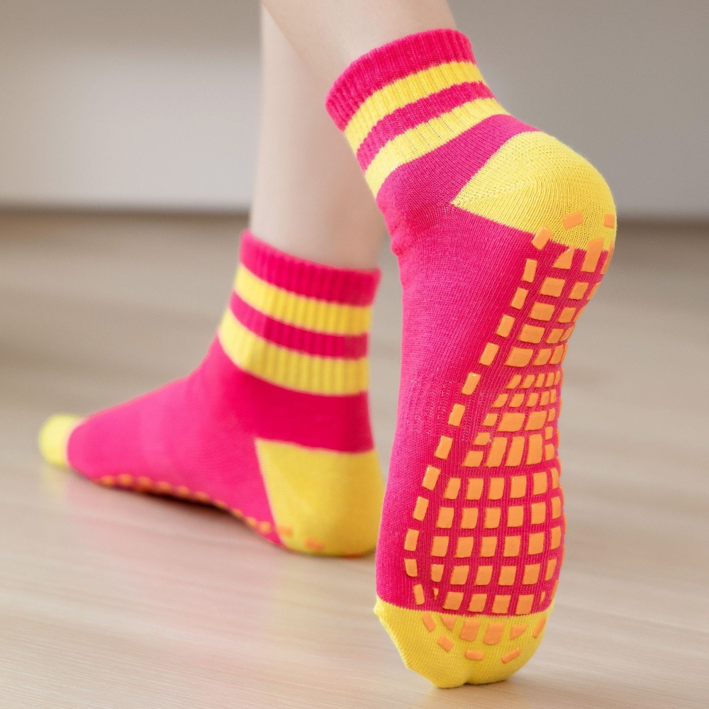 Đôi Vớ Cotton Đi Sàn Chống Trượt Dành Cho Trẻ Em Và Người Lớn