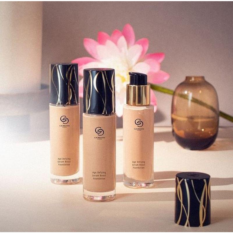 Kem nền Giordani Gold Age Defying Serum Boost Foundation 30ml