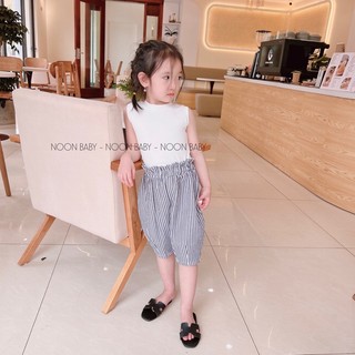 Quần Bom kẻ cho bé gái chất thô xốp