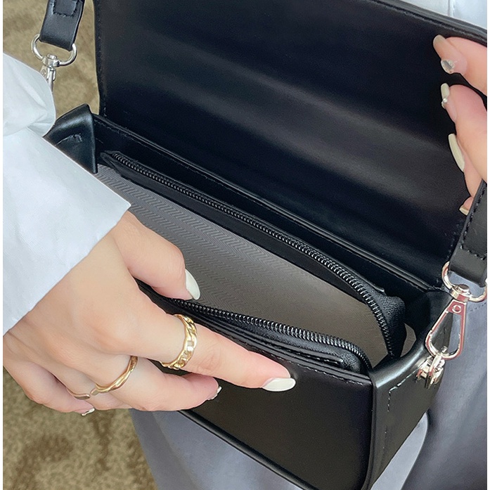 Túi đeo chéo hộp da Unisex nắp khóa nam châm zig zag độc đáo