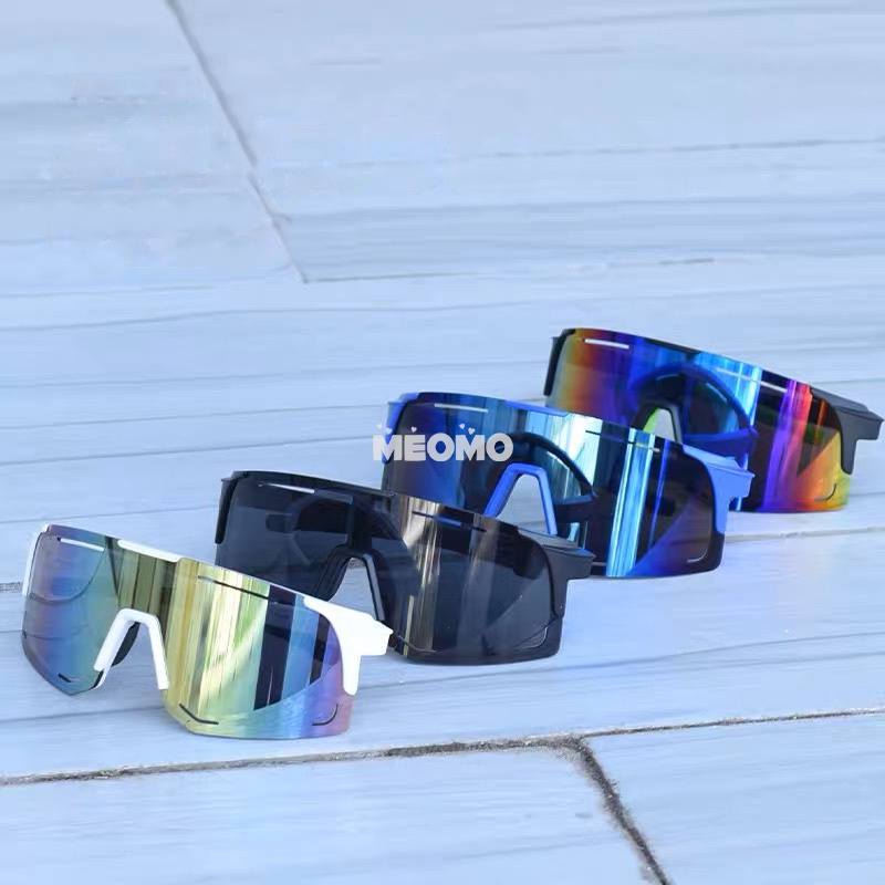 Kính Mát Thể Thao Chống Gió Cho Cả Nam Và Nữ