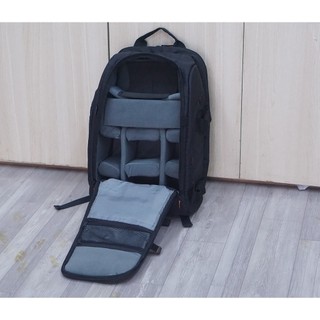 Balo máy ảnh Case Logic full photo.