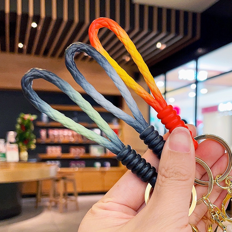 Móc Khóa Dây Dài Hình Cậu Bé Bút Chì Shin-Chan Hoạt Hình Bằng Silicon Dễ Thương
