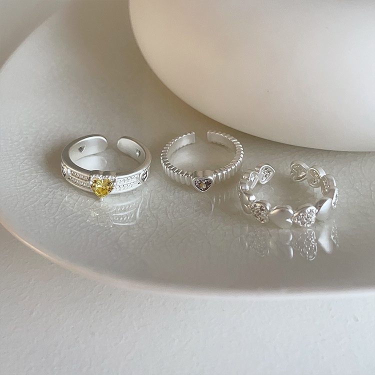 Nhẫn Hở Hình Trái Tim Đính Đá Zircon