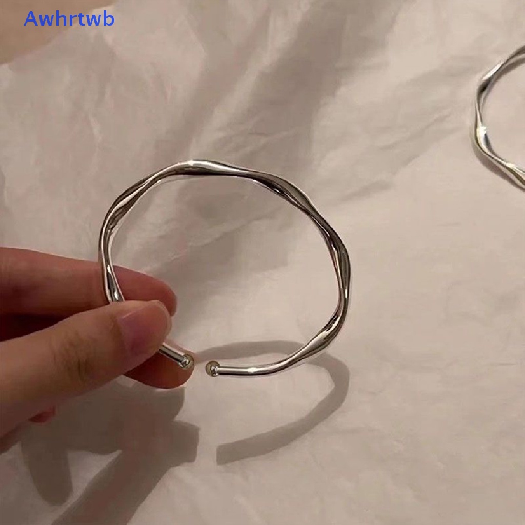 1 Bộ Vòng Tay Dạng Hở Mặt Hình Đuôi Cá Đơn Giản Thanh Lịch Có Thể Điều Chỉnh Cho Nữ Mới