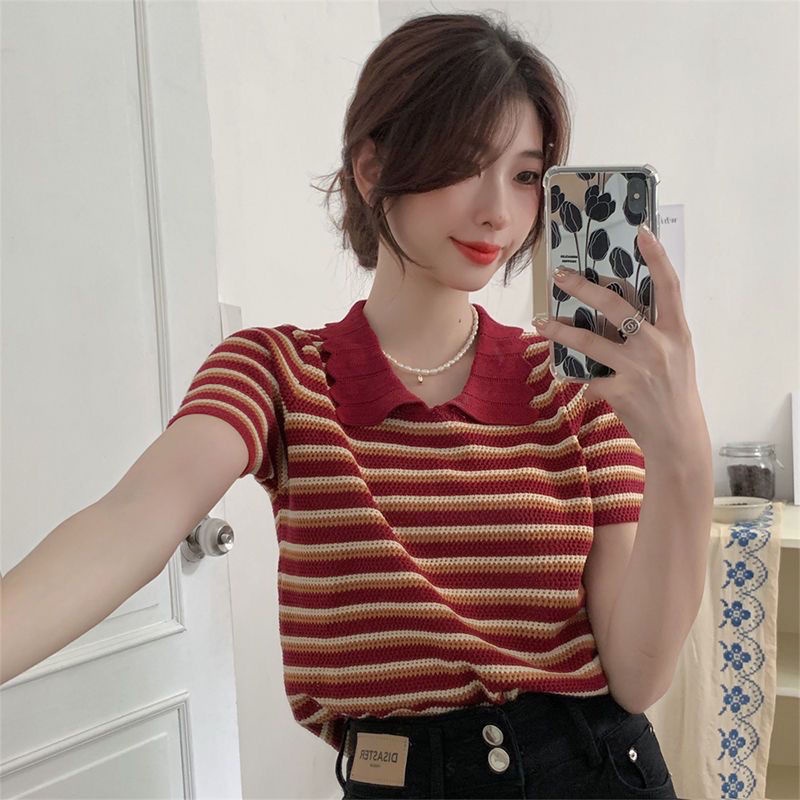 COZOK Áo Thun Dệt Kim Cổ Búp Bê Kẻ Sọc Đỏ Phong Cách retro Hong Kong
