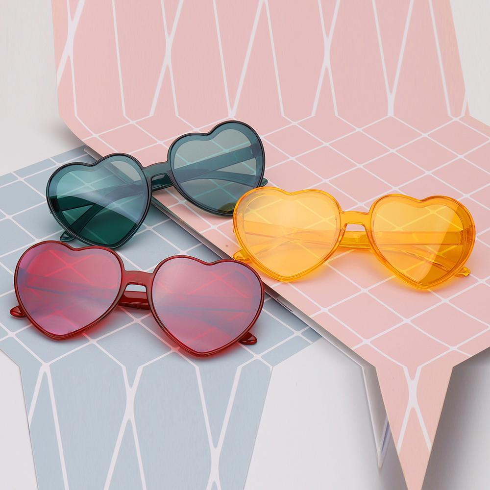 Kính Mát Gọng Trái Tim Thời Trang Cá Tính Cho Nữ