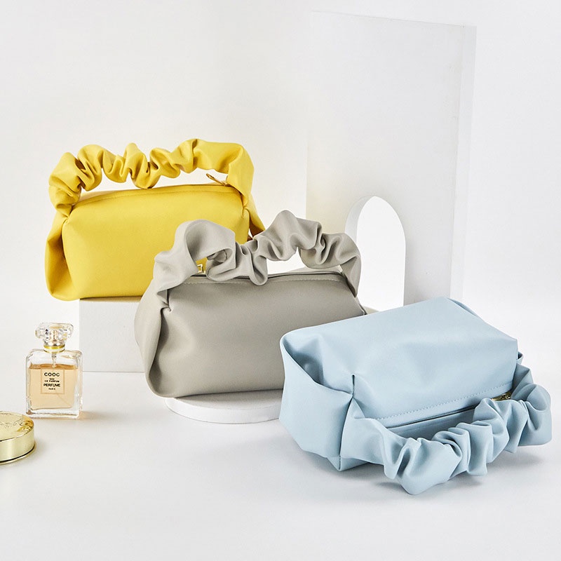 Mischa Túi Đựng Mỹ Phẩm Cầm Tay Bằng Da PVC Xếp Ly Sức Chứa Lớn Màu Trơn Đơn Giản Xu Hướng Mới