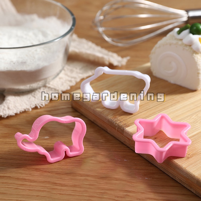 Set 6 / 8 Khuôn Làm Bánh Quy Bằng Nhựa Hình Động Vật Đáng Yêu