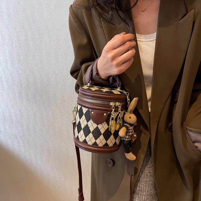 Mischa Túi Xách Da PU Đeo Vai Hình Thoi Màu Trắng Phong Cách retro Hợp Thời Trang