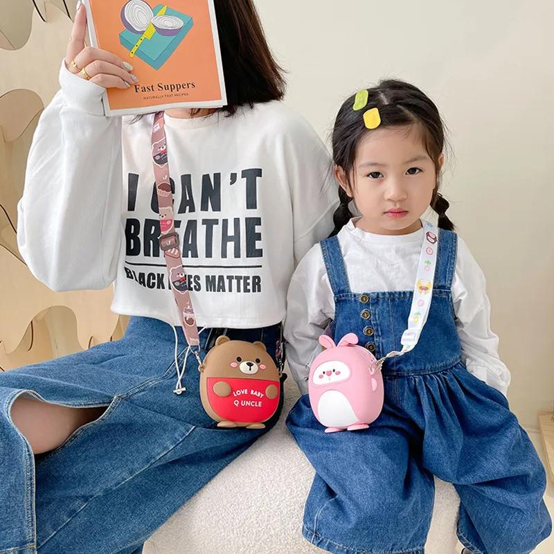 Túi Đeo Chéo Đựng Điện Thoại Bằng Silicon Họa Tiết Hoạt Hình Dễ Thương Cho Bé Gái