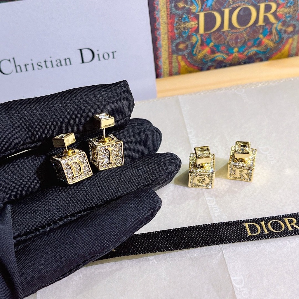 Khuyên Tai Tròn Khắc Chữ Dior Bằng Thép Titanium Thời Trang Cho Nữ