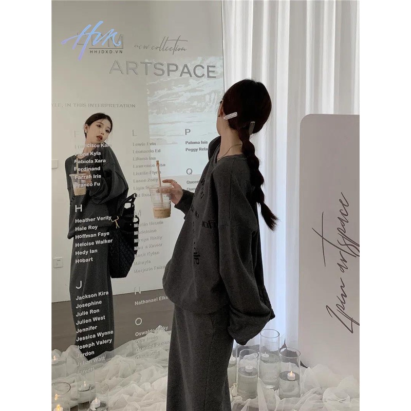 Bộ Áo Sweater Cổ Tròn Màu Xám Đậm Phối Chân Váy Lưng Cao Ôm Dáng Thời Trang Mùa Thu 2022 Cho Nữ