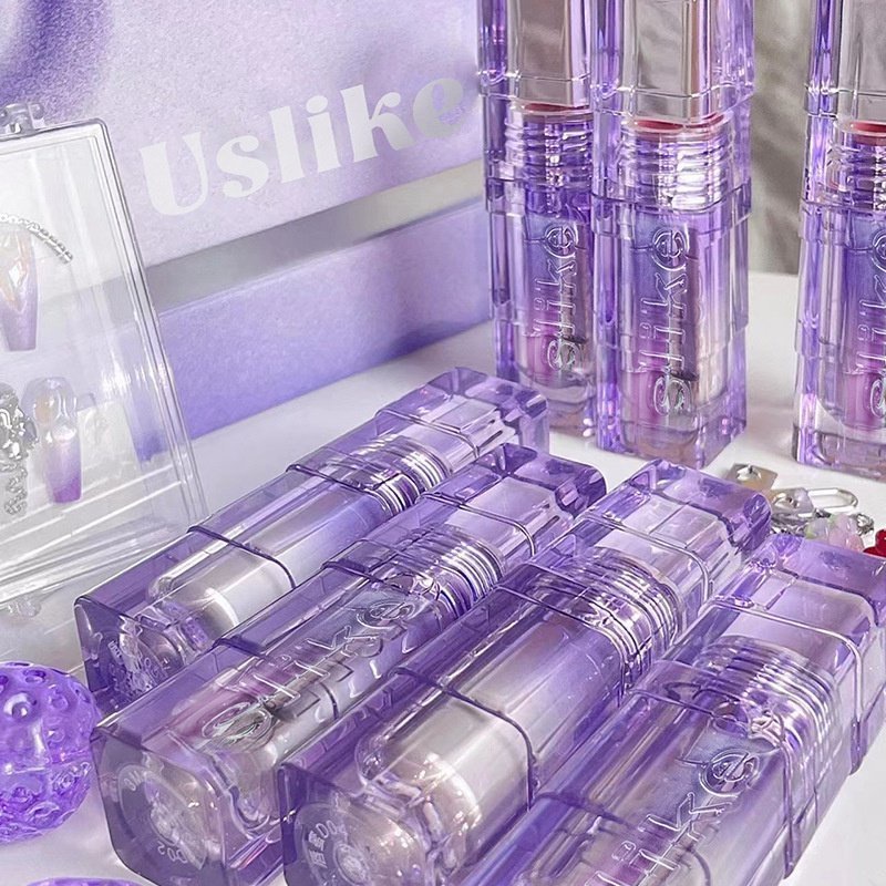 Son Bóng Dưỡng Ẩm Lâu Trôi Kháng Nước Không Dễ Phai Màu