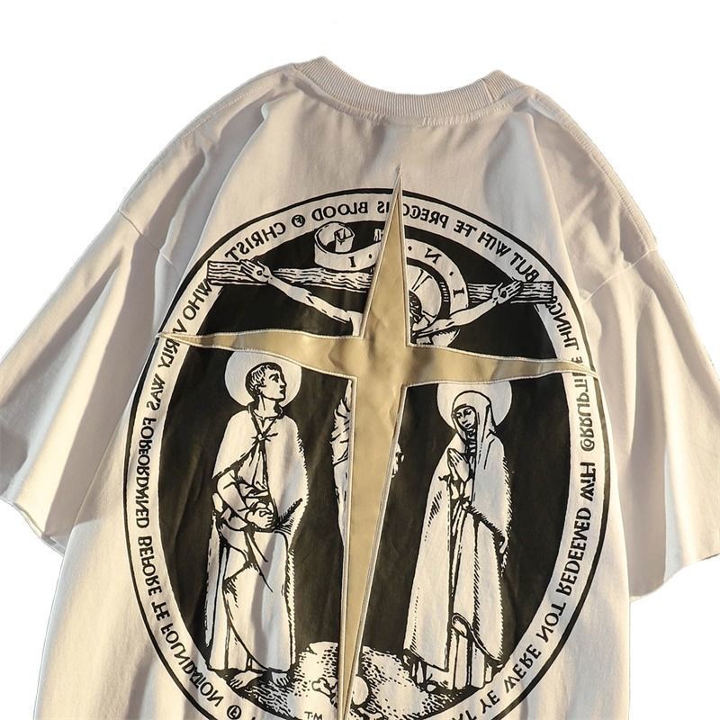 Áo Thun Tay Ngắn Dáng Rộng Màu Tối In Chữ Thập Phong Cách Đường Phố Cho Nam Và Nữ