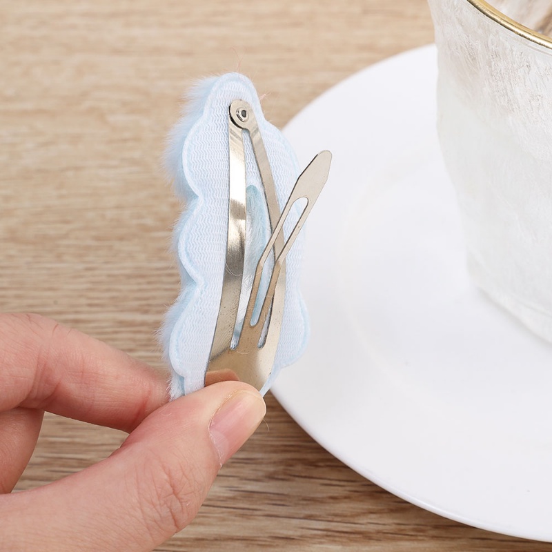 Kẹp Tóc Hình Đám Mây Bằng Lông Nhung Màu Sắc Ngẫu Nhiên Dễ Thương Xinh Xắn Cho Bé Gái