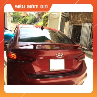 Đuôi gió thể thao chân dán không đèn và chân bắt vít có đèn lắp đăt các dòng xe