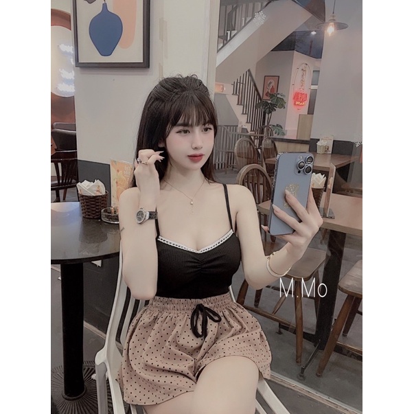 Sét áo hai dâu viền ren kèm chân váy chấm bi