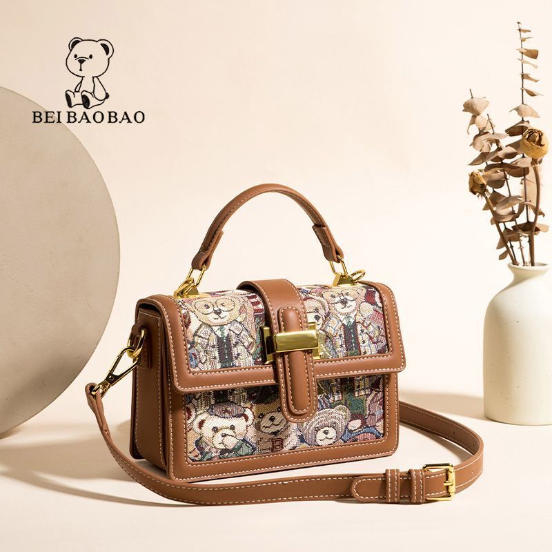 Túi Xách Đeo Vai Thêu Hình Gấu Graffiti Thời Trang Nữ 2023