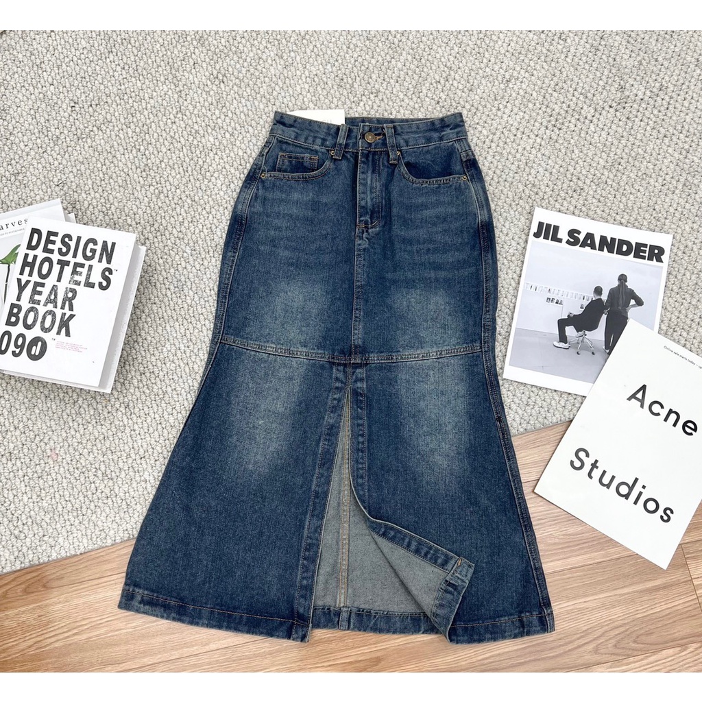 Chân váy bò xẻ trước