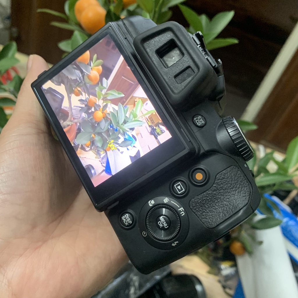 Máy ảnh Fujifilm SL1000 siêu zoom