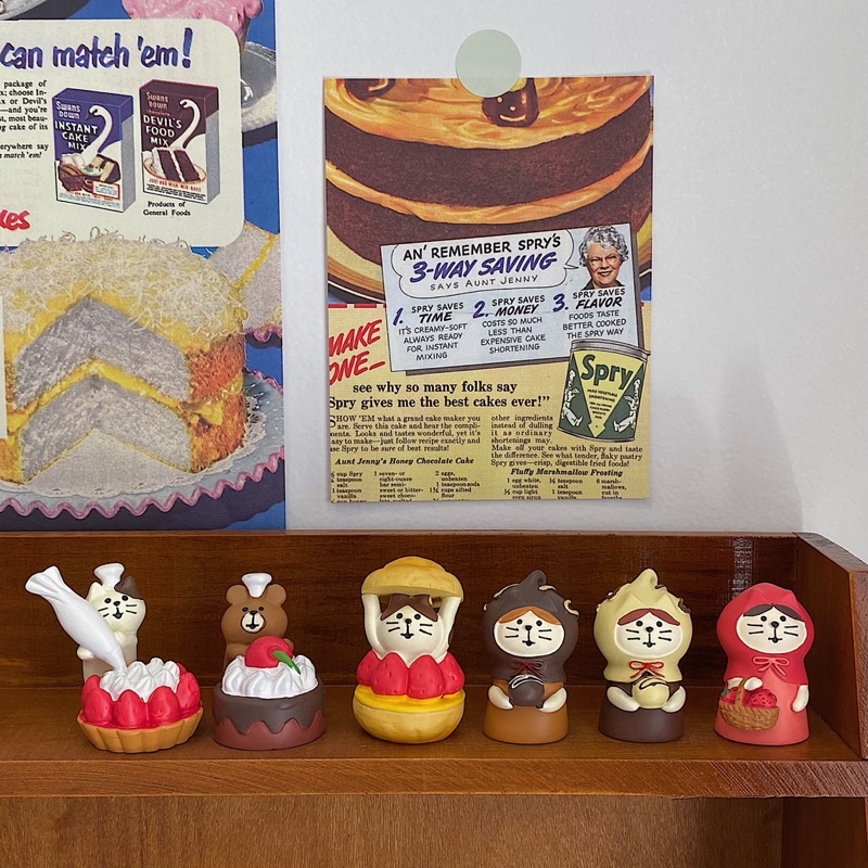 Mô hình mèo chủ đề Valentine Chocolate