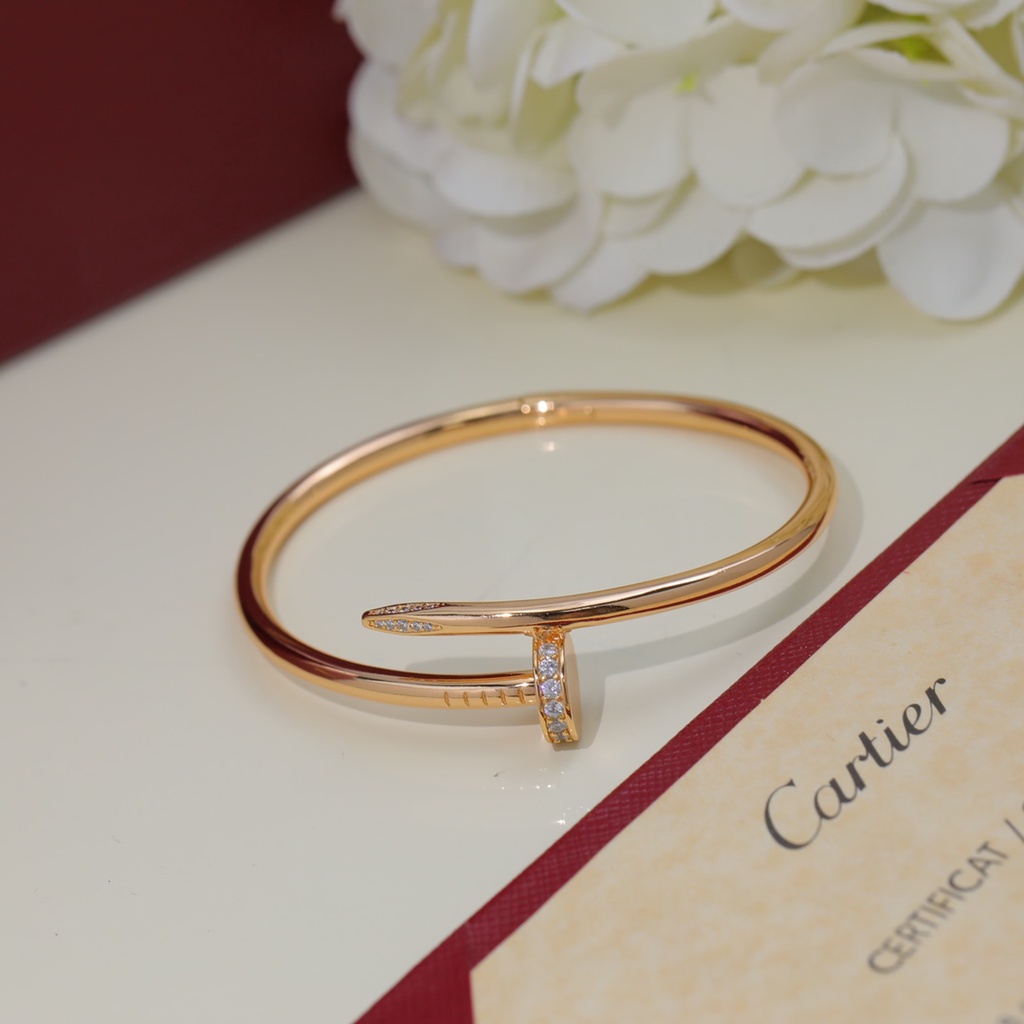Vòng Tay Mạ Vàng Hồng 18K Đính Đá Sang Trọng
