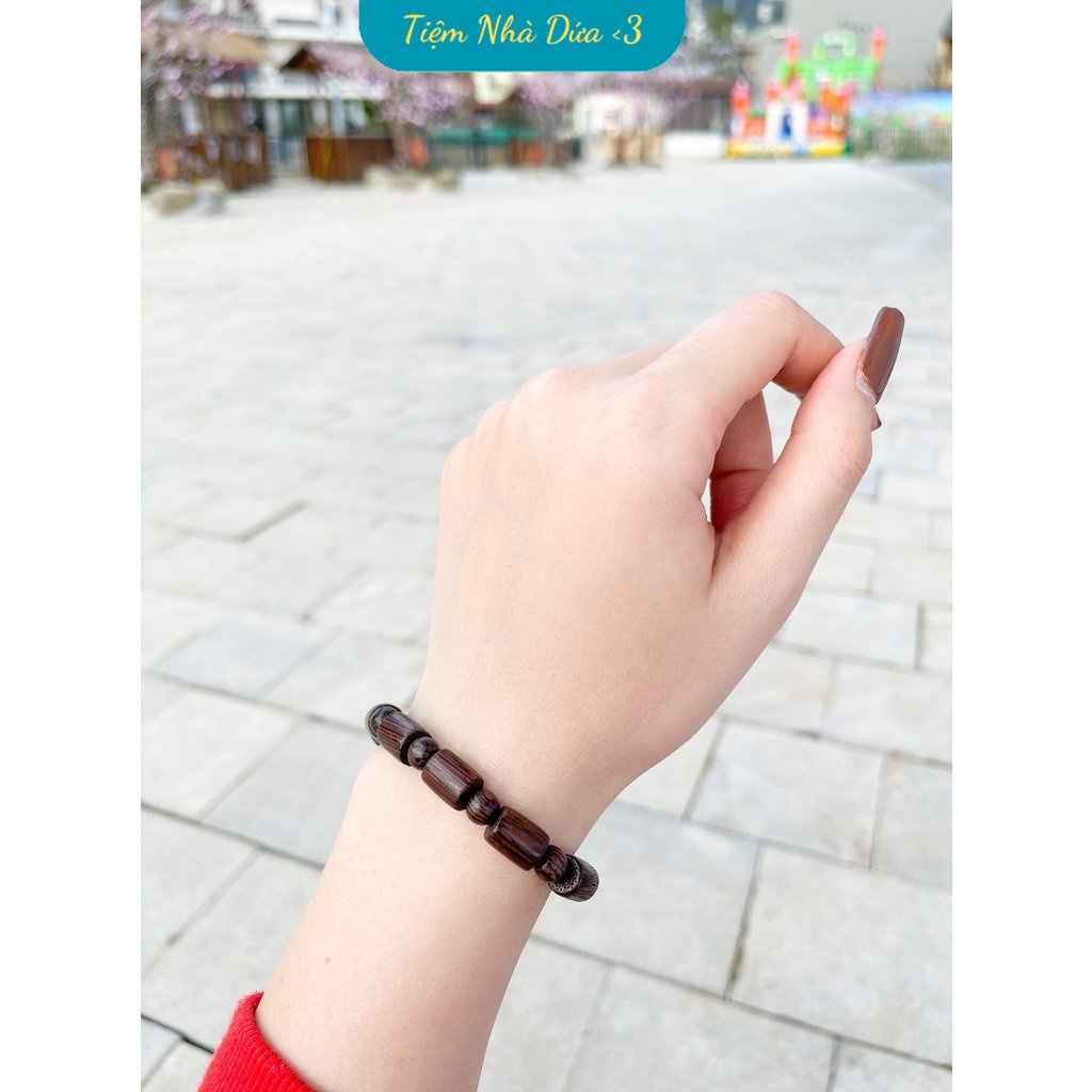 Vòng đeo tay Gỗ Mun đuôi công đốt trúc cho nam nữ,mang phong cách phật giáo đẹp và rẻ của Tiệm Nhà Dứa