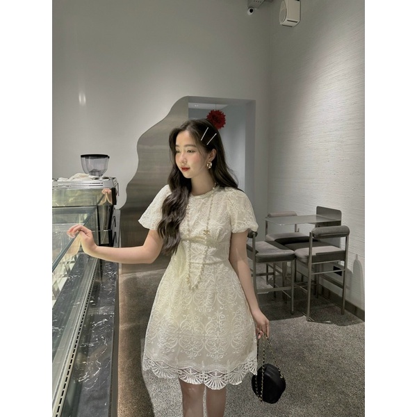 Đầm Ren Hai Lớp Phối Cổ Ngọc Xinh Mã KH8