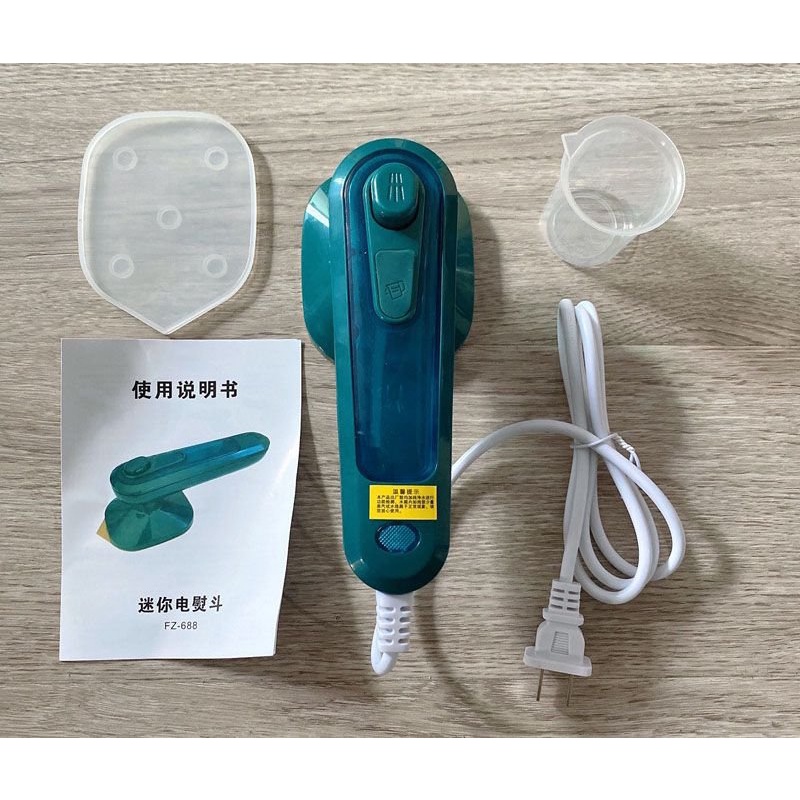 Bàn Là Hơi Nước Cầm Tay Dễ Sử Dụng – Bàn Ủi Hơi Nước Mini cho Gia Đình Siêu Tiện Ích và An Toàn