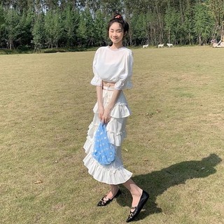 chân váy bèo lệch tà