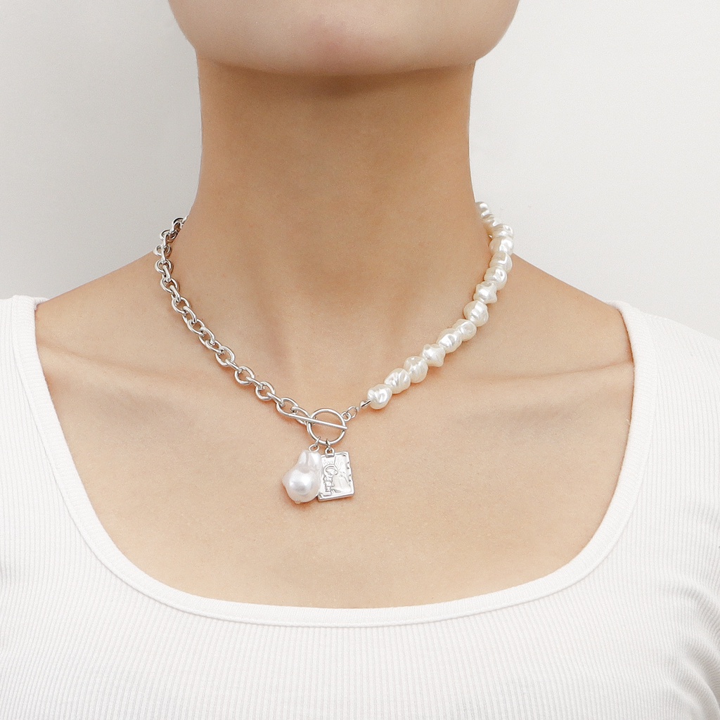 Vòng cổ Acrylic Mặt Vuông / Tròn Đính Ngọc Trai Nhân Tạo Phong Cách Cá Tính Dành Cho Nữ