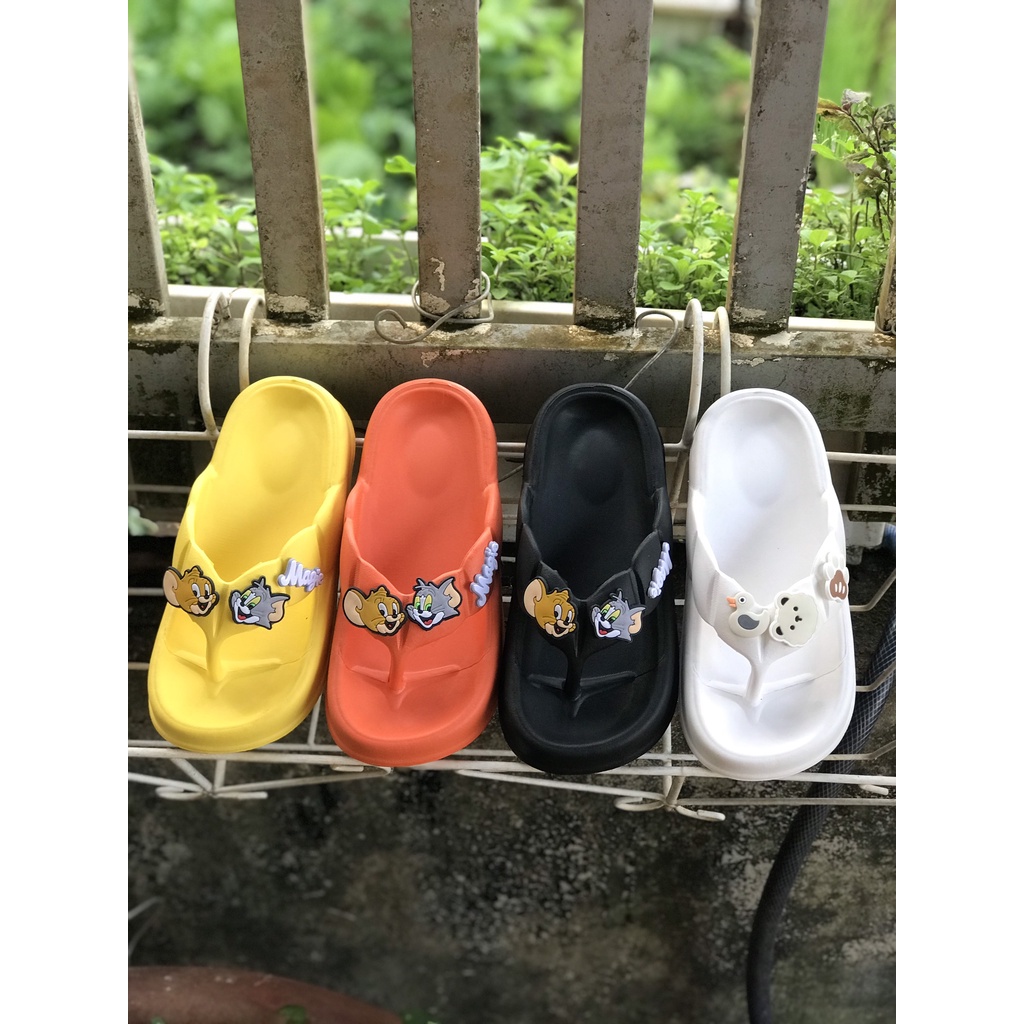 DÉP KẸP NGÓN GẮN STICKER