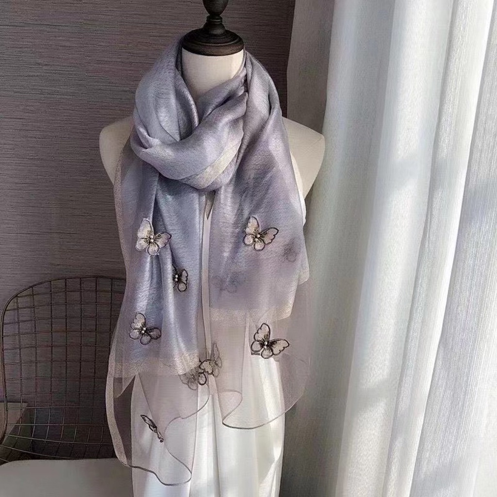 Khăn dâu tằm lụa đẹp,sang trọng 2023