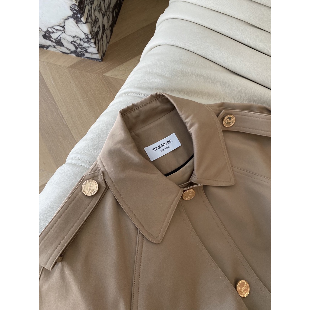 Áo khoác thời trang nữ hàng thiết kế cao cấp phong cách trẻ trung, nữ tính, thu hút