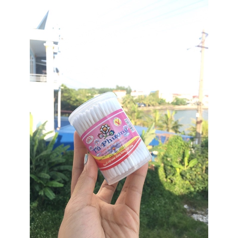 1 hộp tăm bông ngoáy tai cho bé
